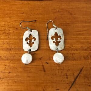 Silver Tone Fleur De Lis Dangle Earrings White Shell Bead Rectangular Drop Boho